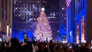 2023 Rockefeller Center Christmas Tree Lighting  El Minuto English [upl. by Nuavahs]