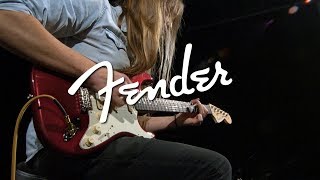 Fender American Performer Stratocaster HSS RW Aubergine  Gear4music [upl. by Cila692]