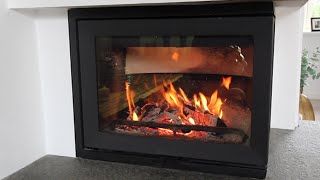 How to light your fire with Jøtul 520 and 620series [upl. by Namreg]