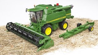 Bruder Toys John Deere Combine Harvester T670i 09804 [upl. by Aisyla]