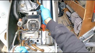 Vaillant EcoTec Pro  Changing The Pump Body [upl. by Aihsekat773]