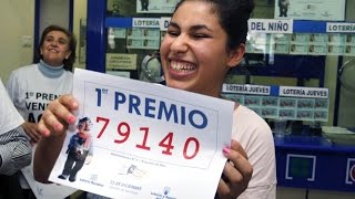 El 79140 premiado con El Gordo del sorteo de Lotería de Navidad 2015 [upl. by Sucam]