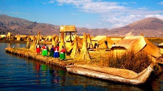 Las Islas de los Uros lago Titicaca  Perú [upl. by Yllehs441]