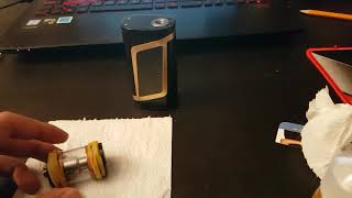 How To Open a Tight Vape Tank [upl. by Sixel826]