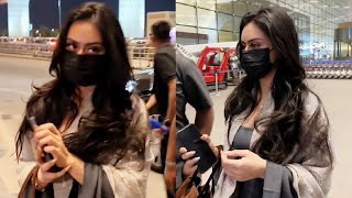 DRUNK Nysa Devgan Hides Face At Mumbai Airport 😍📸✈️ [upl. by Enilraep]