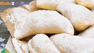 Cassatelle di ricotta Dolci di Carnevale  Ricetta in 1 minuto [upl. by Esertal]