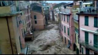 Vernazza Flood October 25 2011 [upl. by Anirda46]